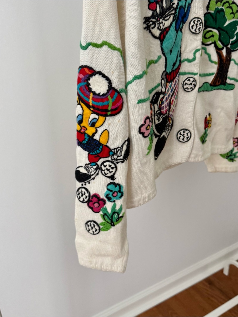 Vintage Michael Simon Warner Bros Bugs Bunny Cardigan - Picture 2 of 8